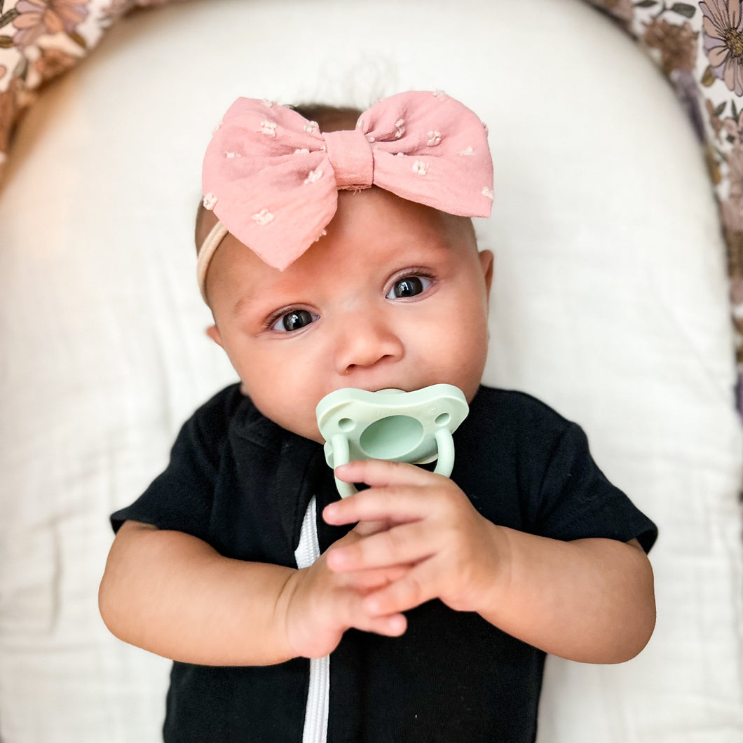 Rose Swiss Dot : Classic Bow