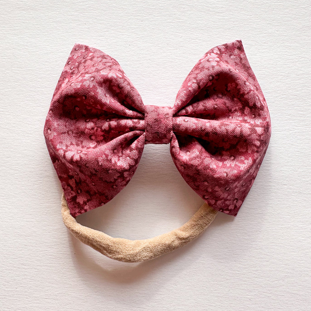 Burgundy Blooms : Classic Bow