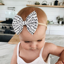 Ink Blots : Classic Bow