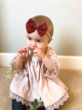 Burgundy : Classic Bow