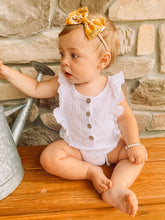 Mustard Dandelion : Classic Bow