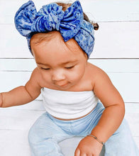 Navy Tie Dye Eyelet : Flat Bow Headband
