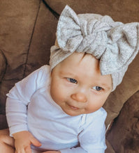 Super Soft Gray Hat : w/ Flat Bow