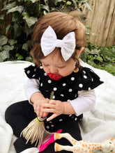 White Embroidered : Classic Bow