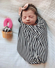 Muted Linens Set : {6 Classic Bows}