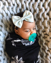 Seafoam Linen : Classic Bow