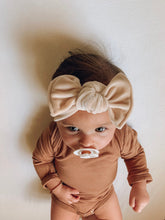 Champagne Velvet : Flat Bow Headband