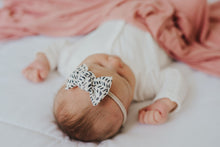 Ink Blots : Knot Bow