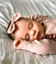 Blush Linen : Classic Bow