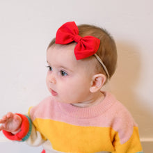 Red Linen : Classic Bow