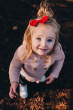 Red Linen : Classic Bow