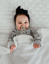 Black Velvet : Flat Bow Headband