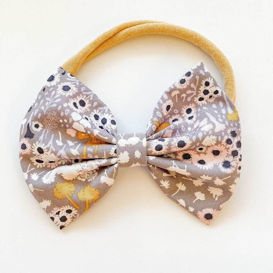 Felicia’s Fields : Classic Bow