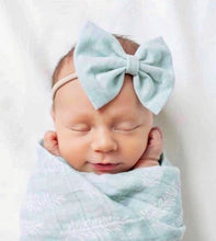 Seafoam Linen : Classic Bow