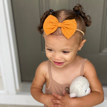 Persimmons Linen : Classic Bow