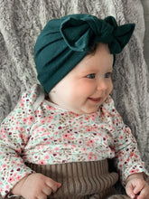 Super Soft Everglade Sweater Hat : w/ Flat Bow