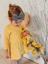 Black Weave Linen : Classic Bow