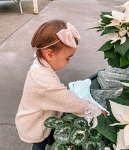 Champagne Velvet : XL Bow