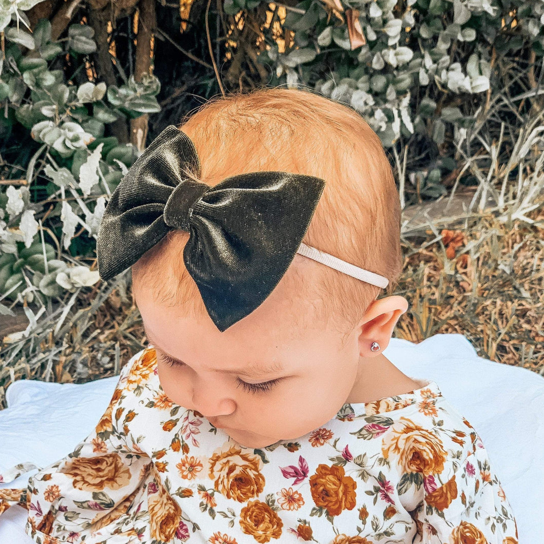 Emerald Velvet : XL Bow