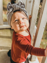 Super Soft Gray Hat : w/ Flat Bow