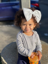 Super Soft Gray : Scarf Bow (on clip)