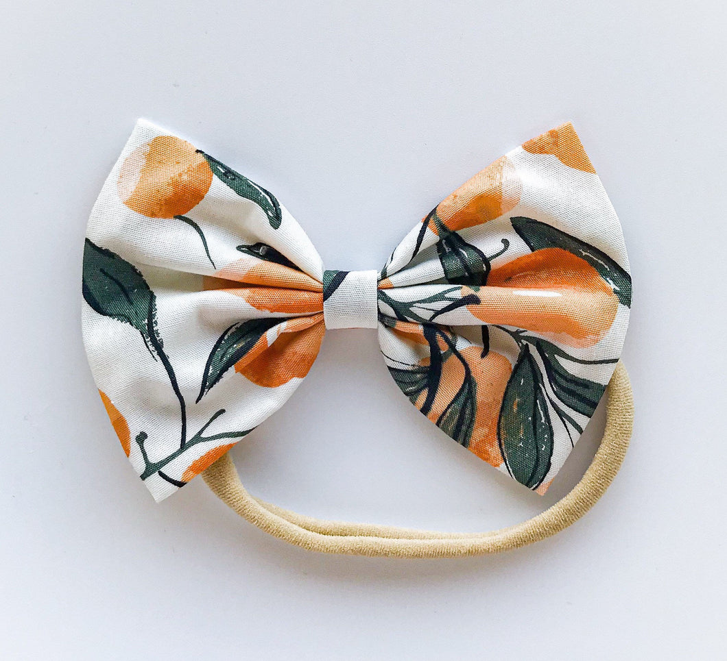 Mandarins : Classic Bow