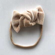 Champagne Velvet : Knot Bow