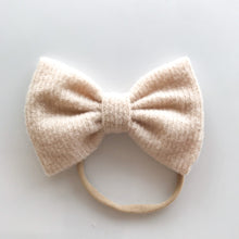 Heathered Natural : XL bow