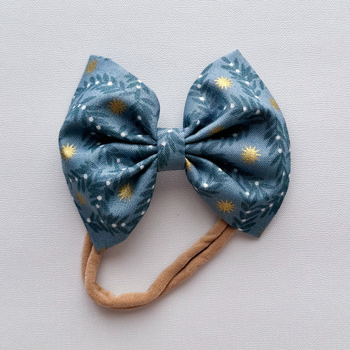 Blue Mistletoe : Classic Bow