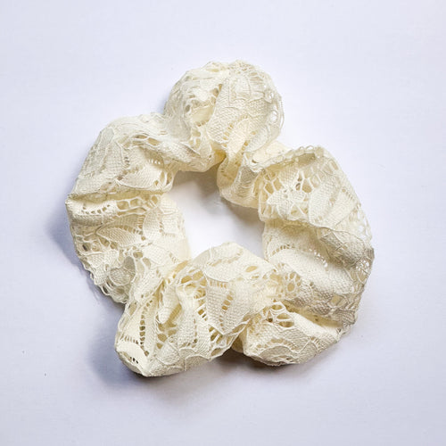 Cream Lace : Scrunchie