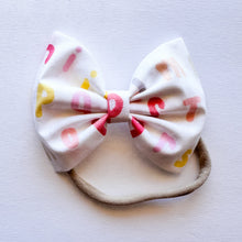 Pastel Alphabet : Classic Bow