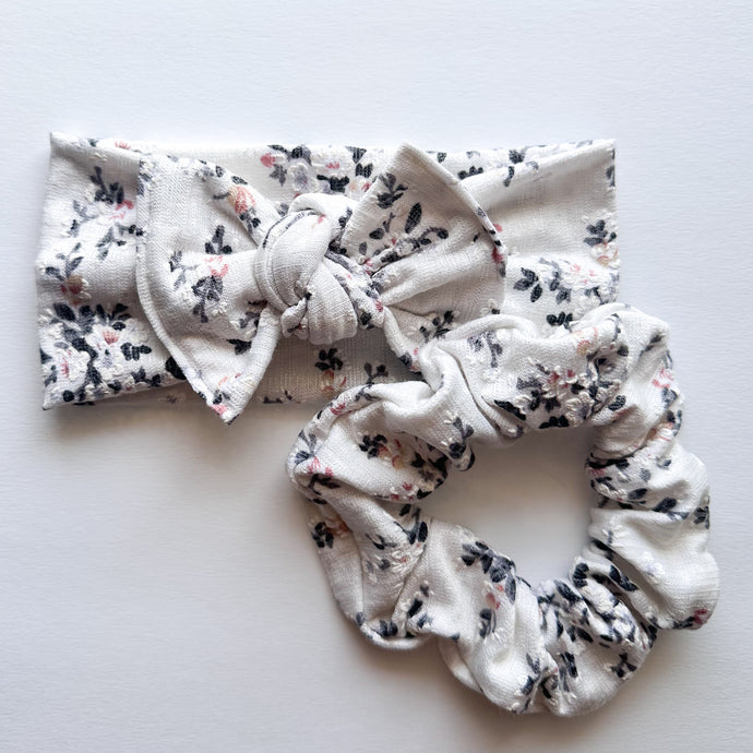 Secret Garden : (Mommy & Me set) Scrunchie & Flat Bow Headband