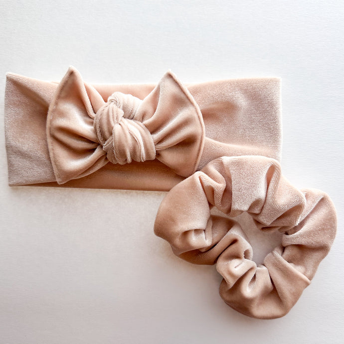 Champagne Velvet : (Mommy & Me set) Scrunchie & Flat Bow Headband