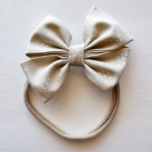 Nearly Blooming : Loopsie Bow