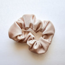 Champagne Velvet : Scrunchie