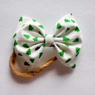 Christmas Tree Farm : Classic Bow