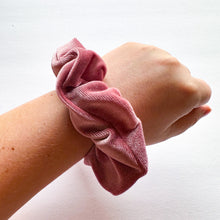 Mauve Velvet : Scrunchie
