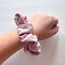 Cool Blush : Scrunchie