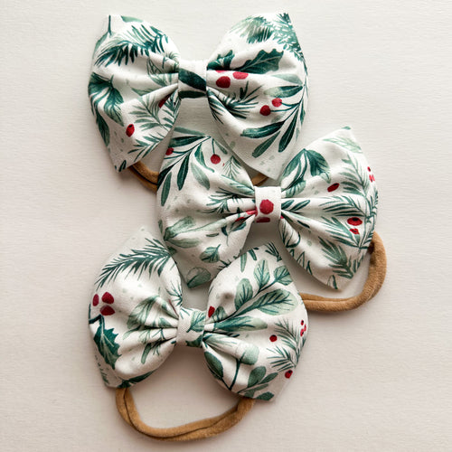 Winter Foliage : Baby Bow