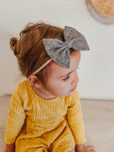 Black Weave Linen : Baby Bow