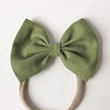 Green Linen : Baby Bow
