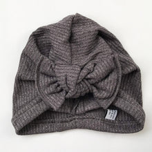 Dark Gray Ribbed Hat : w/ Flat Bow